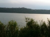 Lago di Albano con Castel Gandolfo.jpg